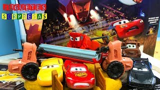 Carros de Carrera para niños  Pista de Coches CARS 3 TRACTOR TIPPIN TRACK SET [upl. by Byran147]