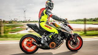 KTM SUPERDUKE 1290R Austin Racing Exhaust Sound  FLY BY  REVS  WHEELIE [upl. by Nagard946]