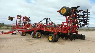 2009 Bourgault 5725 Series II Counter Drill [upl. by Aramanta]