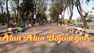 Suasana di depan Masjid Agung dan Alun alun Bojonegoro [upl. by Ennej677]