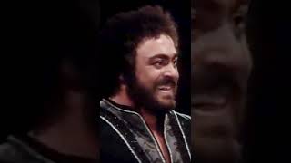 Luciano Pavarotti Mesmerizes with his Powerful Rendition of Nessun Dorma VINCERO classicalmusic [upl. by Ebonee319]