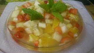 Comment faire une salade de fruits facilement et rapidement [upl. by Susejedairam6]