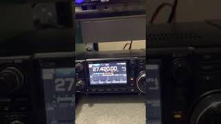 Icom 7300 Sirio 827 ground plane talking to Australia  42022 [upl. by Arabele]