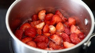 Coulis de fraises maison [upl. by Annaj945]