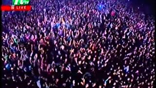 Hridoy Khan Live concert 2015 Chaina meye tumi [upl. by Adnwahsor]