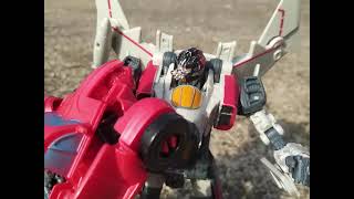 Bumblebee vs Blitzwing fight in Stop Motion BUMBLEBEE The Movie [upl. by Chrissa106]