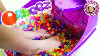 Wir testen das Orbeez Fußbad  Entspannung pur mit bunten Aquaperlen  Kinderkanal [upl. by Noswad121]