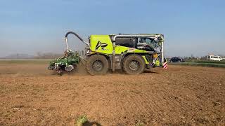 NewsAgricoltura  Claas xerion strip till [upl. by Melliw]