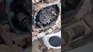 Expert machanic bike clutch plate change ytshorts shorts automobile trending skills automobile [upl. by Sethi417]