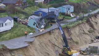 Further coastal erosion forces council to demolish another 5 homes before Christmas [upl. by Sweeney551]