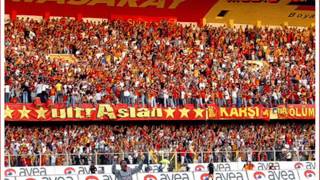 Galatasaray Milyonlarca Taraftarın Yanyana [upl. by Fons905]