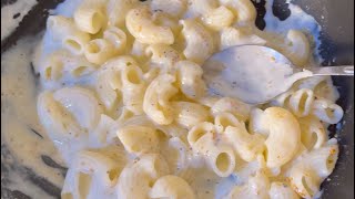 4 ingredients Mac n Cheese recipe  1 minute Garlic Bread Recipe  5 minutes snacks [upl. by Akemat532]