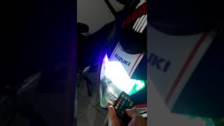 Botei Led que muda de cor no farol da GSX650F [upl. by Constantin]