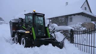 DOZER BLADE V  RADLICA NA SNEH V  KOVACO [upl. by Laniger]