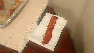 Experiment Does bacon float Raw vs cooked [upl. by Adnirolc]