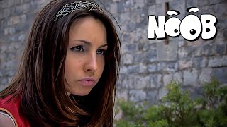 NOOB  S02 ep01  MISE A JOUR  version HD 2015 [upl. by Kopp517]