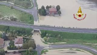 Alluvione Emilia Romagna in elicottero tra Bologna e Reggio Emilia [upl. by Hollenbeck]