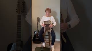 Dorothea Taylor using her Cincinnati 🥰 washboard washbordsound washboardmusic [upl. by Ardnazil]