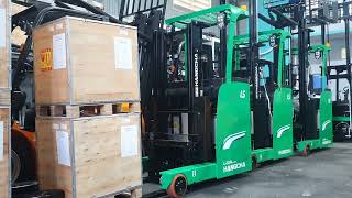 Dàn Xe Nâng Điện Lithium Reach Truck Đứng Lái 15 Tấn Hangcha  Xenanglithiumvn [upl. by Leahcimal]