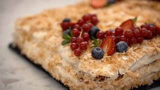 ПОТРЯСАЮЩИЙ торт НАПОЛЕОН😋🍰 ДОМАШНЕЕ СЛОЕНОЕ тесто и ЗАВАРНОЙ крем БЕЗ ЯИЦ😃 от Лизы Глинской👌 [upl. by Oringas544]