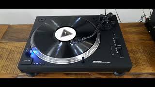 technics sl1200 mk7 mais macintosh Mac1900 ao som de pink floyd [upl. by Lia629]