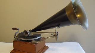 Zonophone Type quotDquot Phonograph [upl. by Anialahs]