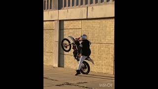 Dirt Bike Circle Wheelie Brick Wall 🧱 👀🔥 [upl. by Dewain]