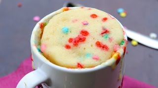 HOW TO MAKE A MICROWAVE FUNFETTI RAINBOW CAKE IN A MUG [upl. by Nunes]