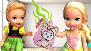 Elsia and Annia Get a Holiday Surprise  Can it be Back To School Already  Barbie Doll Pretend Play [upl. by Milzie]