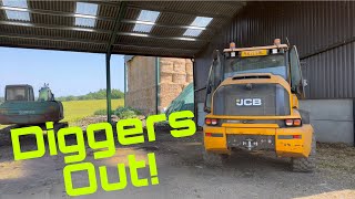 Painting the Lorry Diggers Out JCB TM320S [upl. by Mahoney]