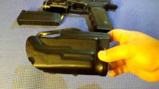 Safariland 5187 OWB Holster [upl. by Brandea]