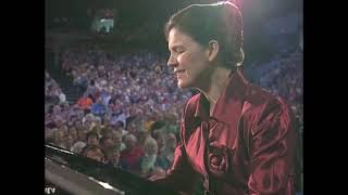 Kim Collingsworth Playing Meeting In The Air and We Shall Rise  2006 National Quartet Convention [upl. by Scutt120]