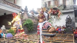 Ohgo Ohgo  Amazing Hindu Monsters in Bali [upl. by Lebiralc]