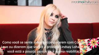 Taylor Momsen Entrevista Interviewed  quotLegendadoquot [upl. by Zackariah462]