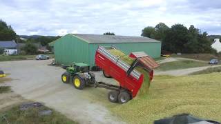 Chantier densilage dans le Morbihan par lETA Perret [upl. by Afaw]