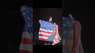 이영지 flag reaction los angeles all or nothing tour leeyoungji youngji shorts rapper [upl. by Alcine]