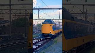 music train nederlandsespoorwegen trainspotting treindig 2454crew railway noorwegen 4011ns [upl. by Yort]