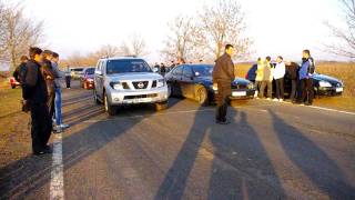 BMW 730d vs Nissan Pathfinder watch from 16th second [upl. by Einalem]