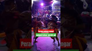 🔥Momen perang pedang KMU Banjaran SALATIGA shorts jaranan jarankepang kudalumping senibudaya [upl. by Bridgette349]