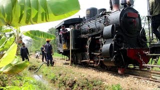 KEHAUSAN DI REL NANJAK BONI MINUM AIR SAWAH Loko Uap B 25 03 Jalur Gigi Jambu  Bedono pt 46 [upl. by Ahmad760]