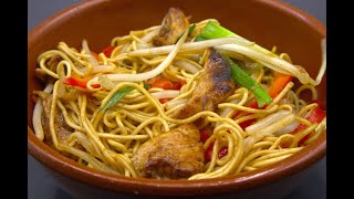 Chow Mein de Pollo [upl. by Sirhc160]