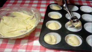 Receta cup cake basico como hacer cup cakes 1 [upl. by Elfreda]