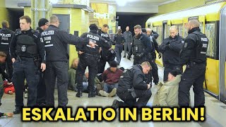 Schlägerei am Alexanderplatz 😱🔥 Jugendliche Banden in Berlin [upl. by Uhile572]