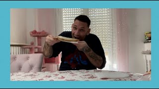 FINALMENTE MANGIO LA PIZZA 🍕 PICCOLO SGARRO DALLA DIETA EATING SHOW MUKBANG ITA [upl. by Jeb178]