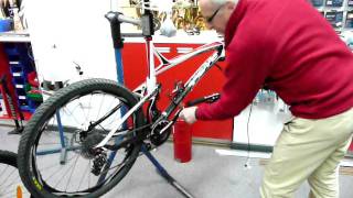 Suspension test  VPP Lapierre [upl. by Ihsakat419]