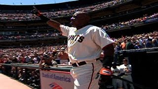 Bonds hits his 715th career homer [upl. by Rehteh]