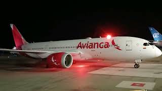 Avion boeing 787 avianca Aeropuerto Internacional Jose Maria Cordova Rionegro Antioquia Colombia🇨🇴 [upl. by Maurilla]