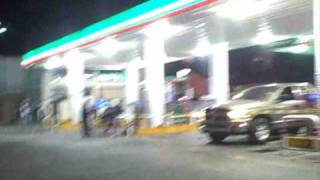 Ejecutan a dos en gasolinera de Hermosillo [upl. by Monie945]