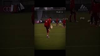 Lewandowski skills football shotrs viralshort viralshorts football footballskill urcristiano [upl. by Earley]