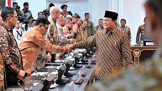 Pengantar Presiden Prabowo pada Sidang Kabinet Paripurna Perdana Kantor Presiden 23 Oktober 2024 [upl. by Alba]